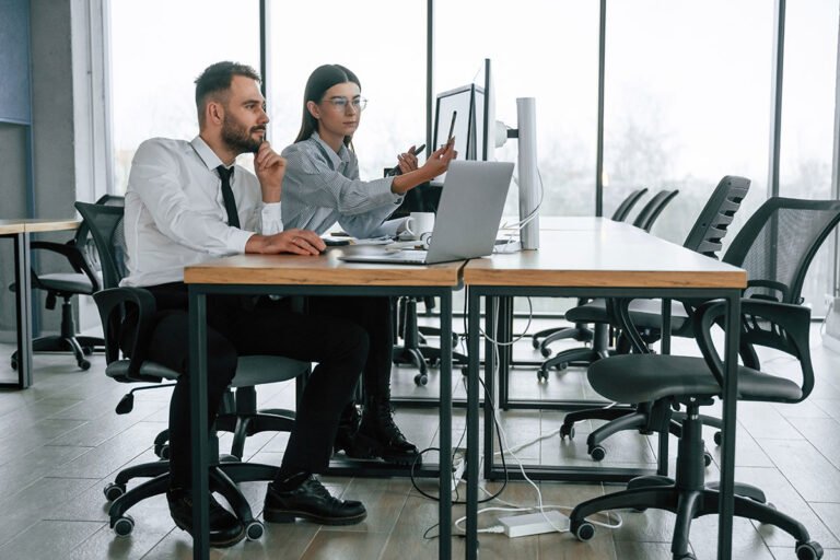 TRINITAS EKSISTENSI: MAKNA, KEYAKINAN, DAN GERAKAN